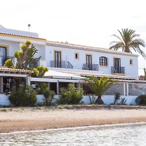 https://hostal-la-savina-07870.balearic-islands.net